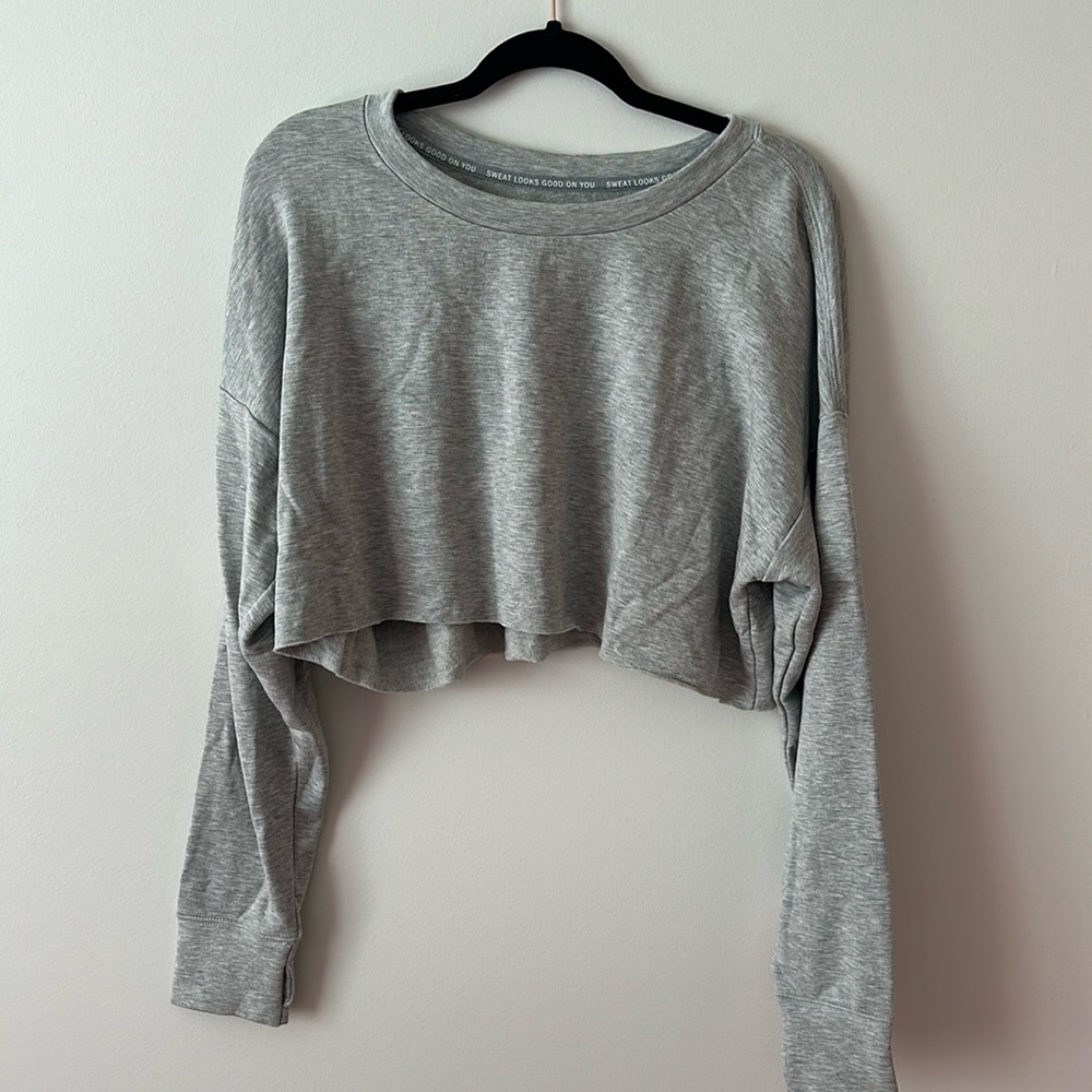 New with tags cropped sweat shirt from aerie great condition